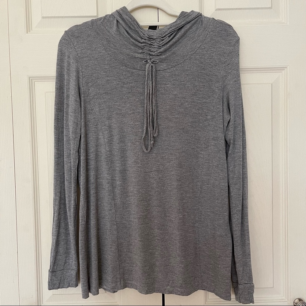 FOREVER 21 basic various neutral top 4 pieces bundle, size S - Picture 6 of 16